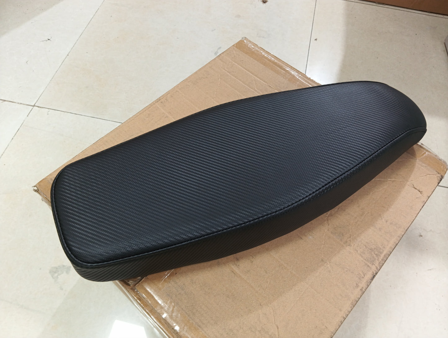 OSTMORAD Carbon Look Low Fishtail Seat for Simson S50 S51 S70 Tuning